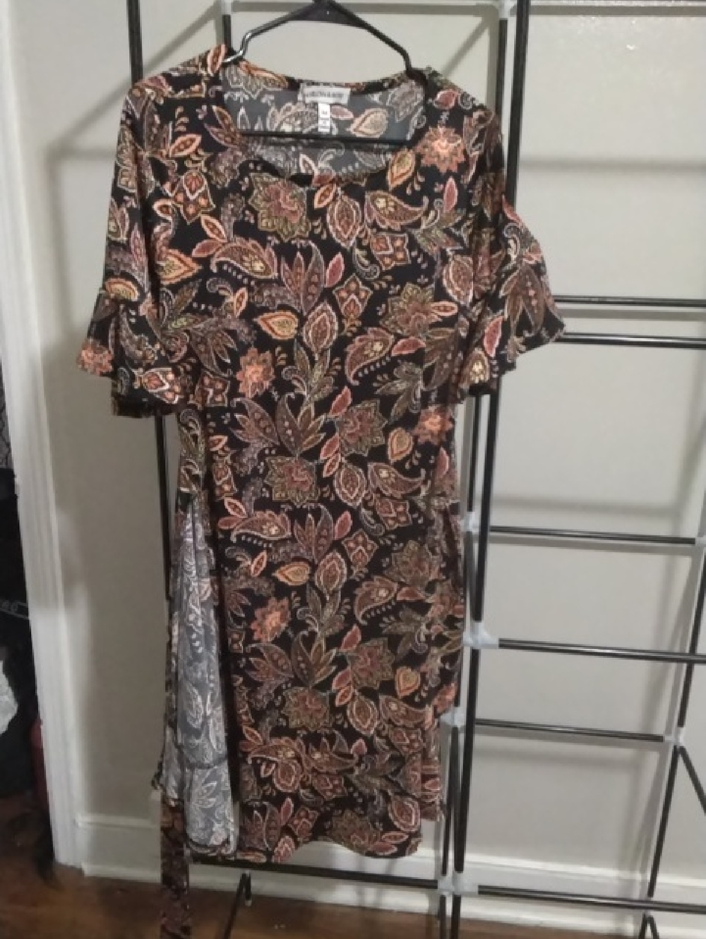 Apt. 9 Black Paisley Short Sleeve Shift Dress - Picture 1 of 2